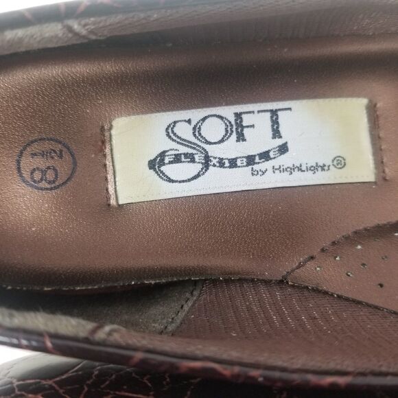 Soft Flexible by Highlights Brown Pump. Size 8.5. - Picture 4 of 11